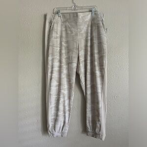 Athleta Brooklyn Camo‎ Jogger